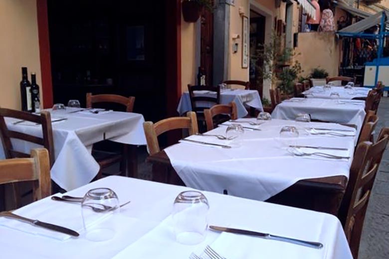 Ristorante storico nel centro di Capoliveri — 2