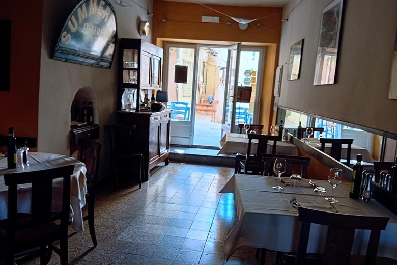 Ristorante storico nel centro di Capoliveri — 3