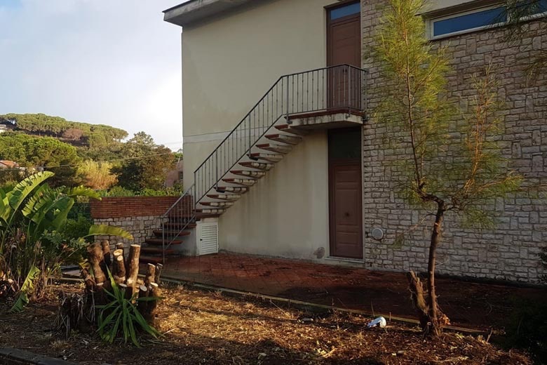Villa di 500 mq con giardino di 2.000 mq — 2