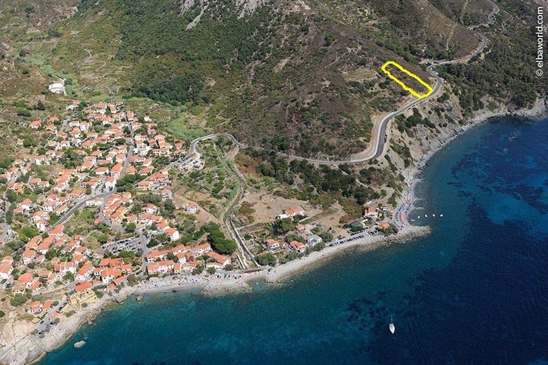 Terreno agricolo di 4.000 mq con vista mare