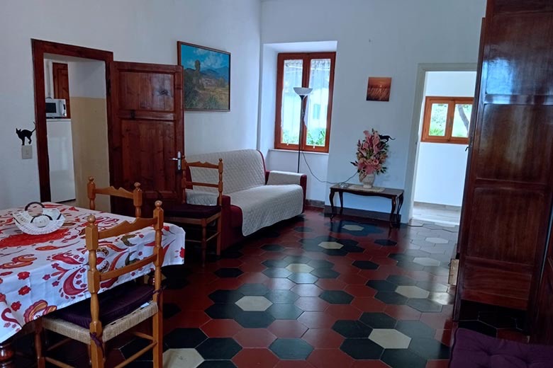 Ampio appartamento con quattro camere