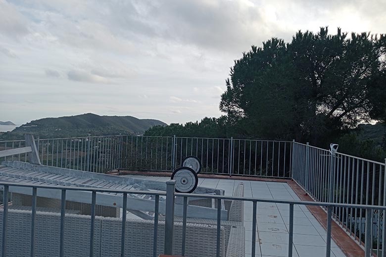 Appartamento su due livelli con terrazza vista mare — 3